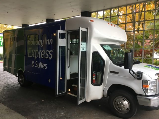 Review - Holiday Inn Express & Suites Seattle-Sea-Tac Airport