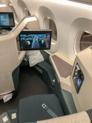 Cathay Pacific Business Class A350-1000 Hong Kong Amsterdam