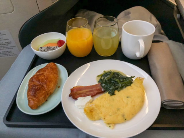 Cathay Pacific Business Class A350-1000 Hong Kong Amsterdam