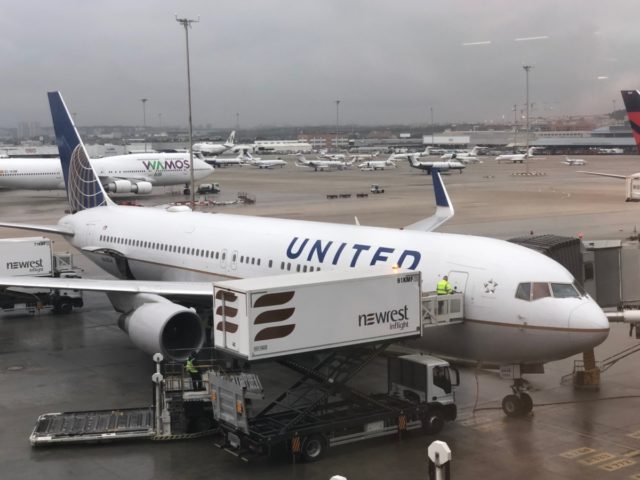 united airlines, boeing 767, newark