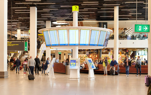 De nieuwe informatievoorziening heeft een moderne uitstraling (Bron: Schiphol)