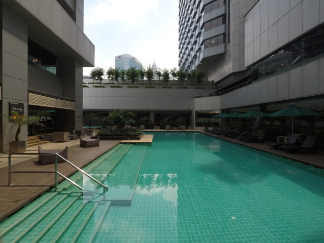 buitenzwembad, doubletree by hilton, Kuala Lumpur