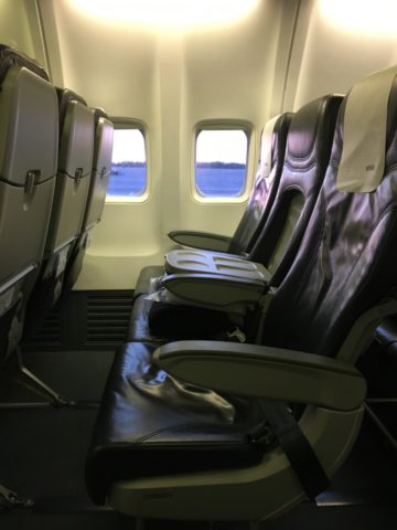 Review: Business Class airBaltic Boeing 737-300 Vilnius-Riga