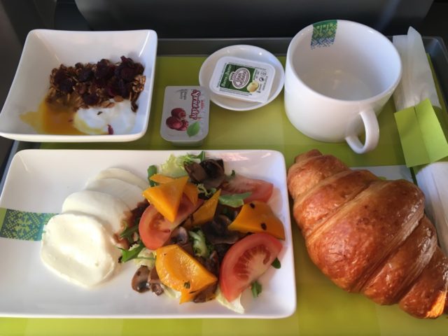 Review: Business Class airBaltic Boeing 737-300 Vilnius-Riga