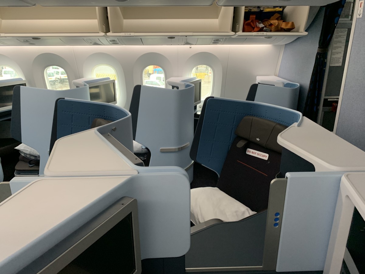 Review Klm World Business Class Boeing 787 10 Dreamliner Amsterdam Dubai Insideflyer 3913