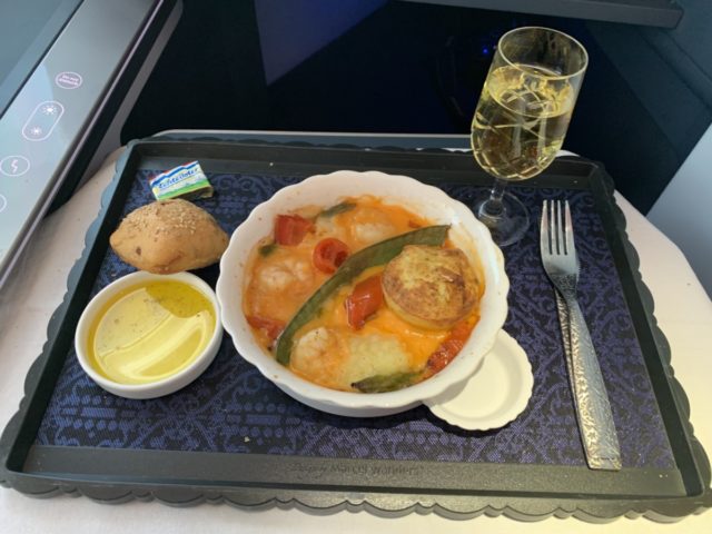 Review: KLM World Business Class - Boeing 787-10 Dreamliner