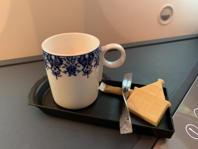 Review: KLM World Business Class - Boeing 787-10 Dreamliner