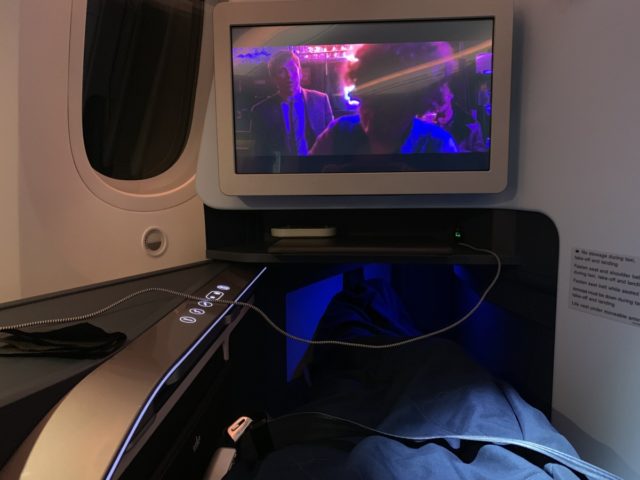 Review: KLM World Business Class - Boeing 787-10 Dreamliner