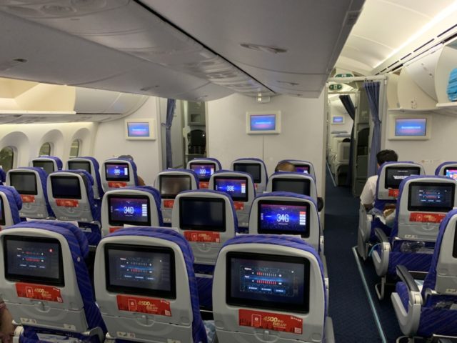 Review: China Southern Economy Class – Boeing 787-8 Dreamliner