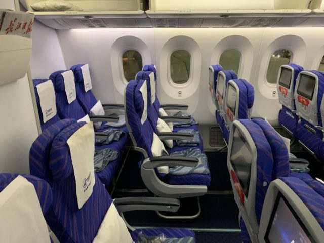 Review: China Southern Economy Class – Boeing 787-8 Dreamliner