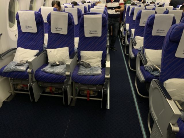 Review: China Southern Economy Class – Boeing 787-8 Dreamliner