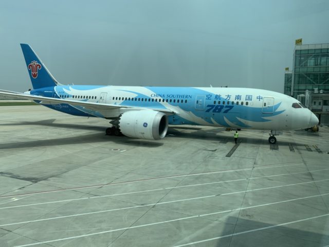 Review: China Southern Economy Class – Boeing 787-8 Dreamliner | Dubai - Wuhan