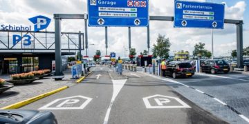 Ingang van Schiphol Parking P3 (Bron: Schiphol Parking)