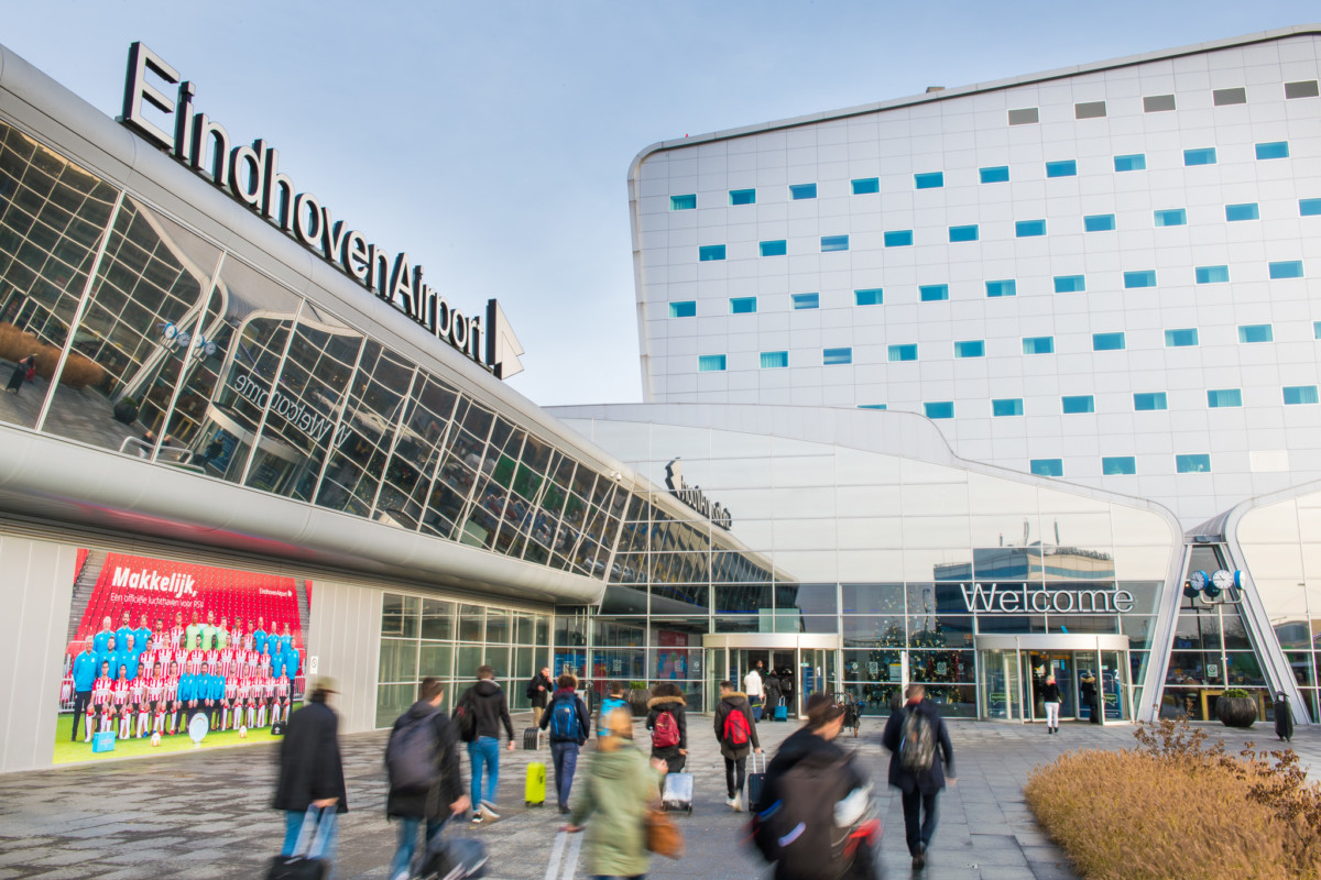 Aantal vliegbewegingen Eindhoven Airport voor 2022 gehandhaafd