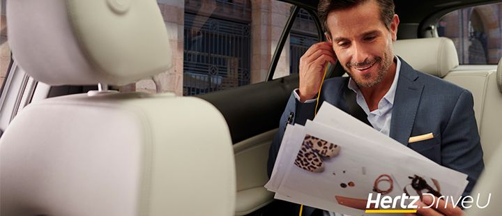 Air France en Hertz introduceren een nieuwe taxiservice genaamd Hertz DriveU (Bron: Air France)