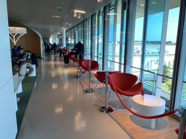 Review - Air France Salon Lounge Paris CDG Terminal 2E in Hall M