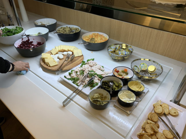 Review - Air France Salon Lounge Paris CDG Terminal 2E in Hall M