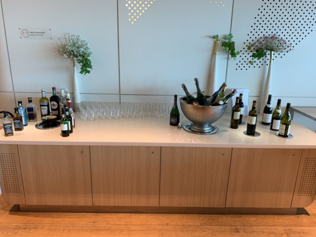 Review - Air France Salon Lounge Paris CDG Terminal 2E in Hall M