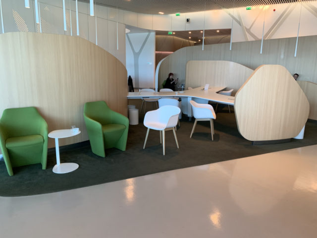 Review - Air France Salon Lounge Paris CDG Terminal 2E in Hall M