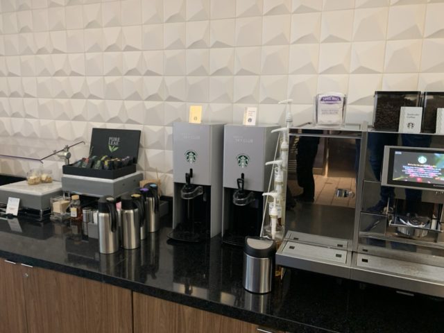 Review: Delta Sky Club Lounge Los Angeles Terminal 3 Mezzanine Level