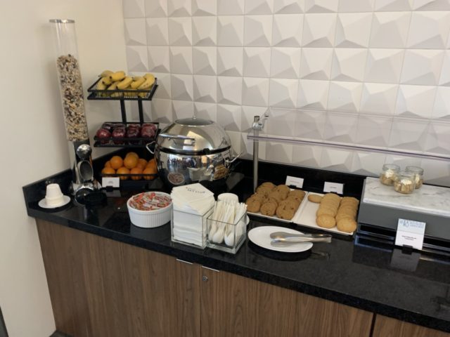 Review: Delta Sky Club Lounge Los Angeles Terminal 3 Mezzanine Level