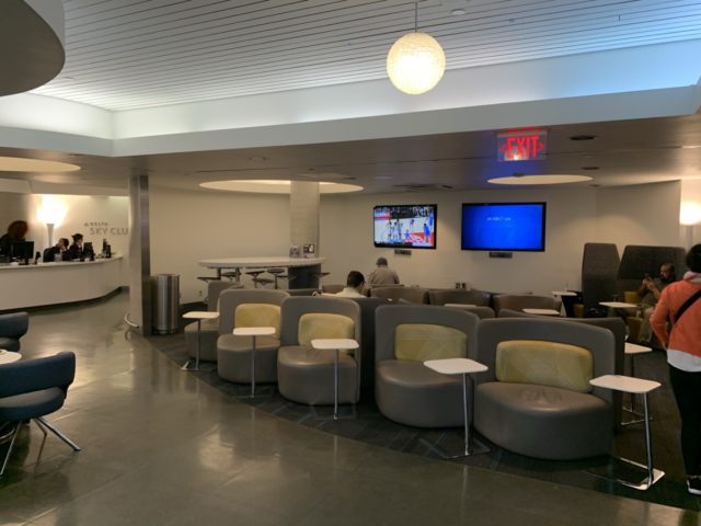 Review: Delta Sky Club Lounge Los Angeles Terminal 3 Mezzanine Level