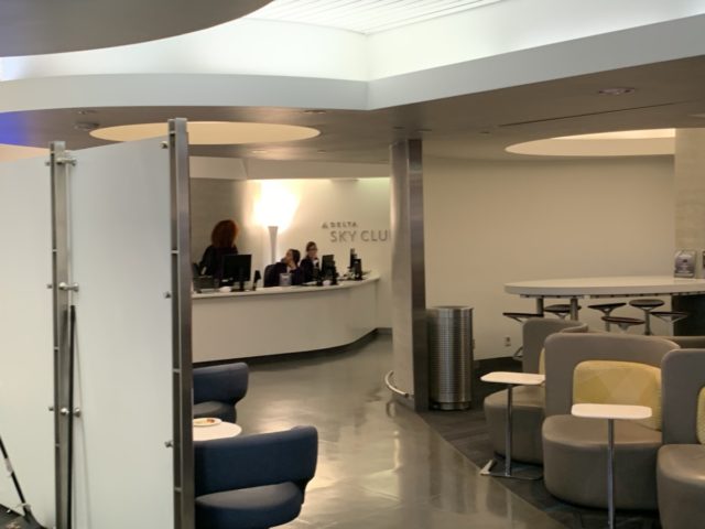 Review: Delta Sky Club Lounge Los Angeles Terminal 3 Mezzanine Level