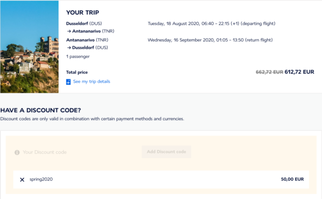 Wat is er nou leuker dan een goede korting ontvangen op een reis. Air France heeft op dit moment weer een aardige actie, een zogenaamde exclusief online voordeel. Hierbij maak je een reis naar een verre bestemming van Air France en vertrek je vanuit Duitsland. De korting is nog maar even geldig, dus maak gauw je keuze! Wat moet je doen? Zoals gezegd geeft Air France een korting op longhaul reizen vertrekkend vanuit Duitsland. Hierna kies je je favoriete bestemming. Bijvoorbeeld voor in de zomerperiode of wellicht al verder in het jaar. Vertrek dus bijvoorbeeld vanaf Düsseldorf, München of Dresden waarna je veelal via Parijs doorvliegt naar een van de bestemmingen wereldwijd. Het ticket (zonder belastingen) moet €160,- kosten. Een ticket dat dus maar een paar euro kost zonder belastingen levert je geen €50,- korting op. Boekingen maak je op de website van Airfrance.de. Als je alles hebt ingevuld kom je uiteindelijk op de betaalpagina waar je de promocode invult die je €50,- oplevert. Air France geeft op haar website aan dat het maar een beperkt aantal kortingen vergeven worden, namelijk 200. De kortingscode is SPRING2020.