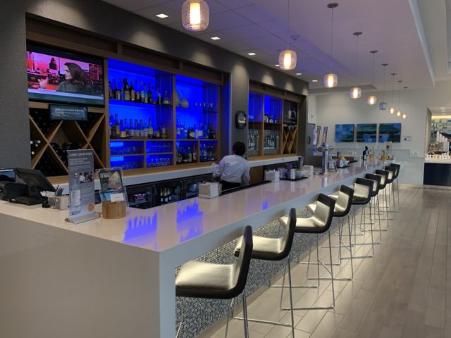 Review - Delta Sky Lounge San Francisco Terminal 1 nabij Gate C3