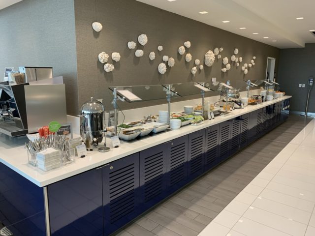 Review - Delta Sky Lounge San Francisco Terminal 1 nabij Gate C3