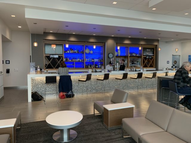 Review - Delta Sky Lounge San Francisco Terminal 1 nabij Gate C3