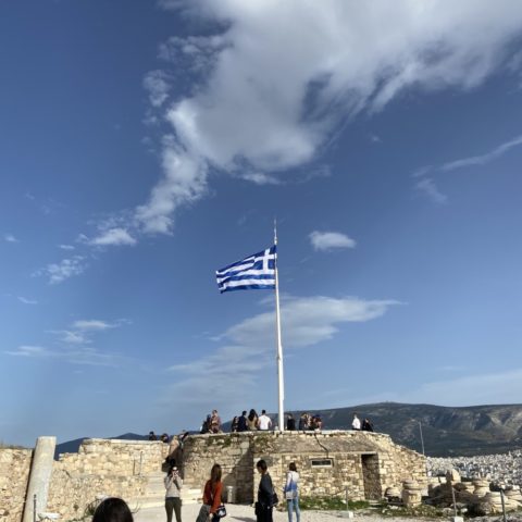 Griekse vlag bij Akropolis Athene