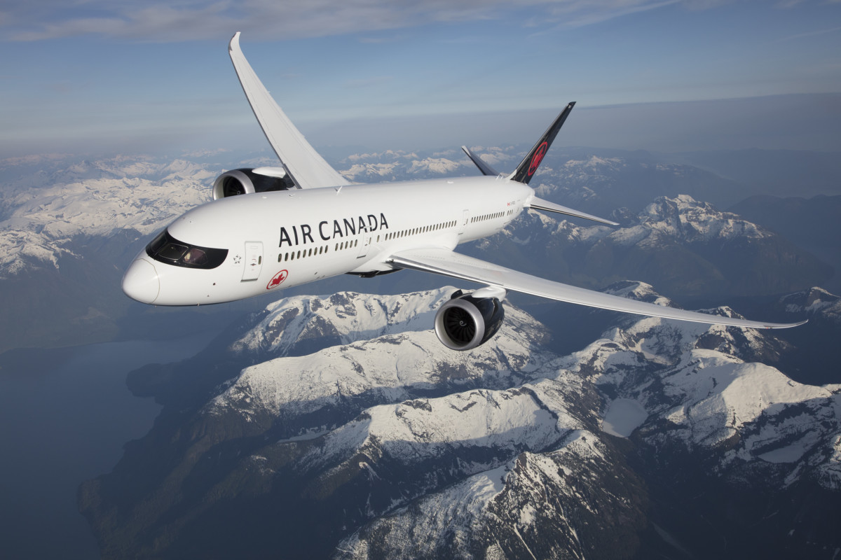 Boeing 787-9 Dreamliner van Air Canada boven de Rocky Mountains (Bron: Air Canada)