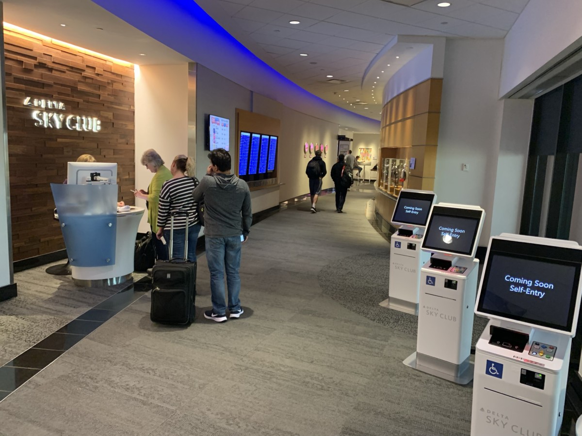 Review Delta Sky Lounge Atlanta Concourse T Domestic Terminal InsideFlyer