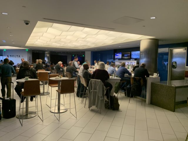 Review Delta Sky Lounge Atlanta - Concourse E nabij Gate E15