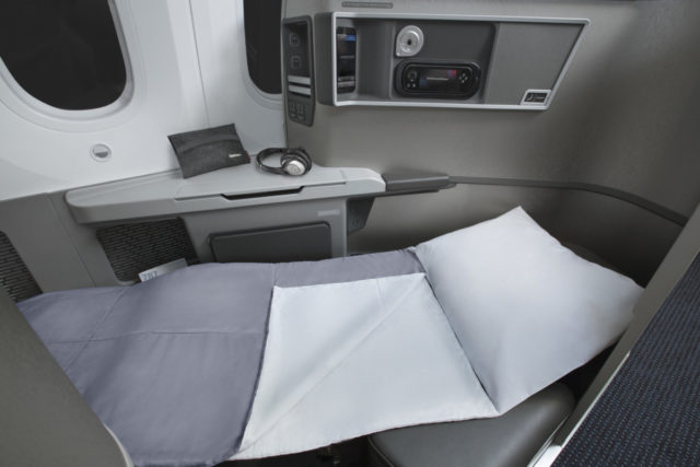 Business Class - American Airlines 787 Dreamliner