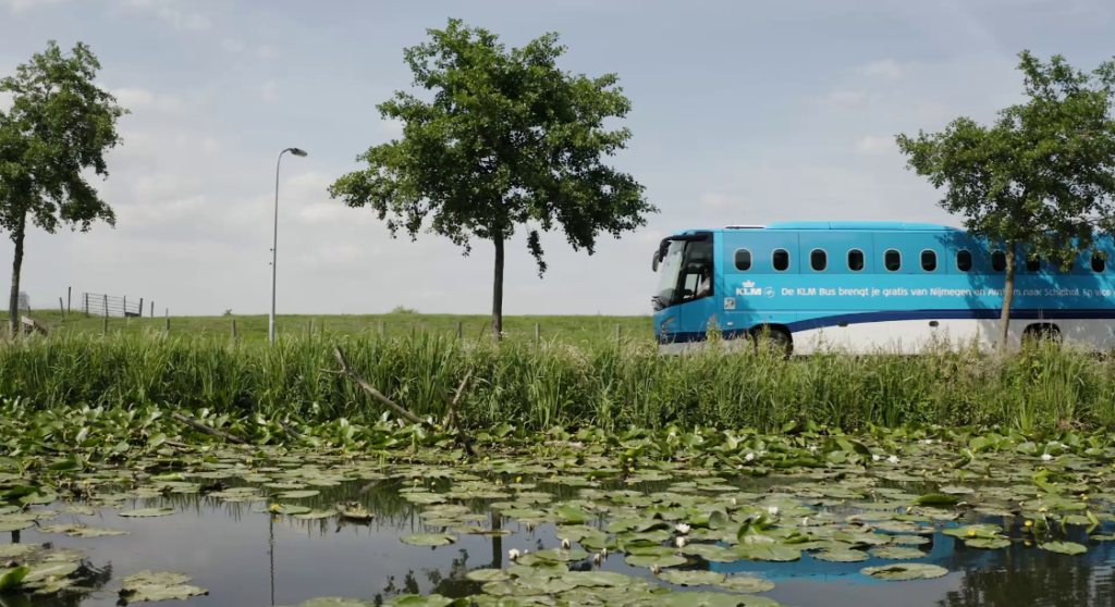 KLM bus