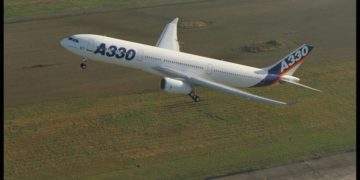 A330-300 Airbus first flight