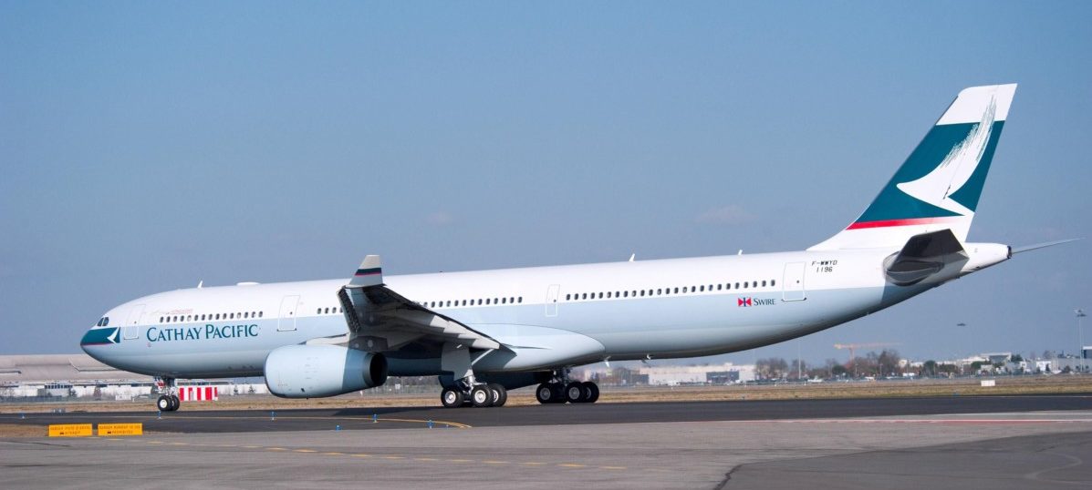 A330-300-CATHAY Apr2011