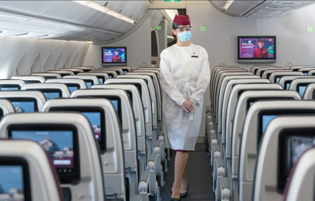 Nu ook spatmaskers bij Qatar Airways verplicht