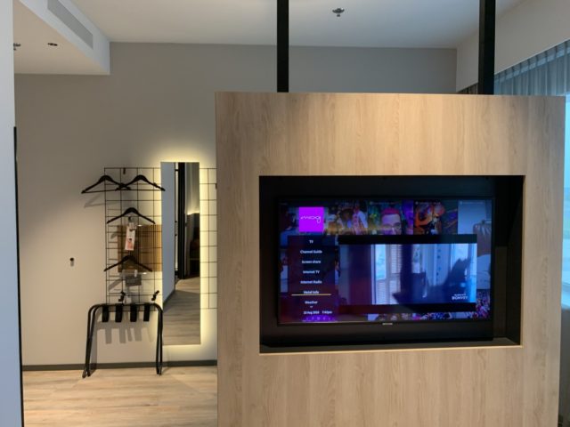 Review: Moxy Amsterdam Schiphol Airport