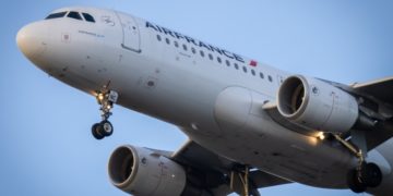 Airbus A320 van Air France nabij Mérignac in Frankrijk (Bron: Unsplash / Vincent Genevay)