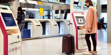 Contactloos incheckcapaciteit op Schiphol vergroot