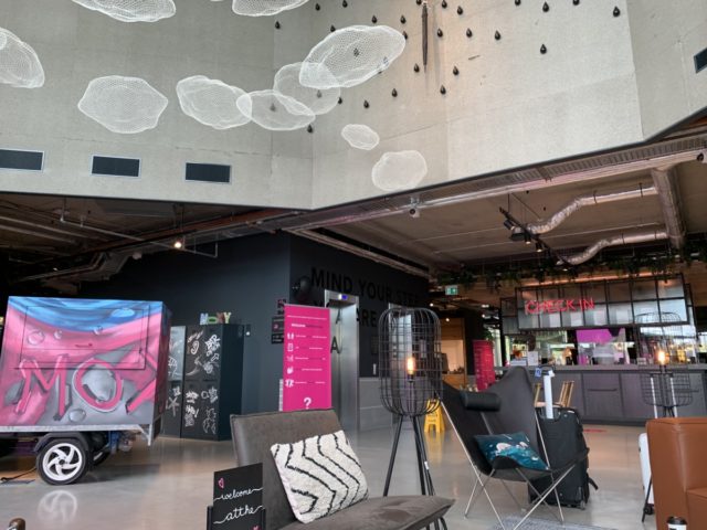 Review: Moxy Amsterdam Schiphol Airport