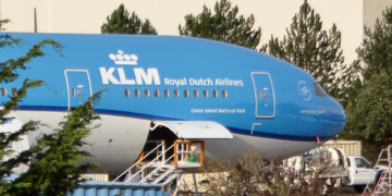 Nieuwe KLM Boeing 777 staat gereed voor aflevering