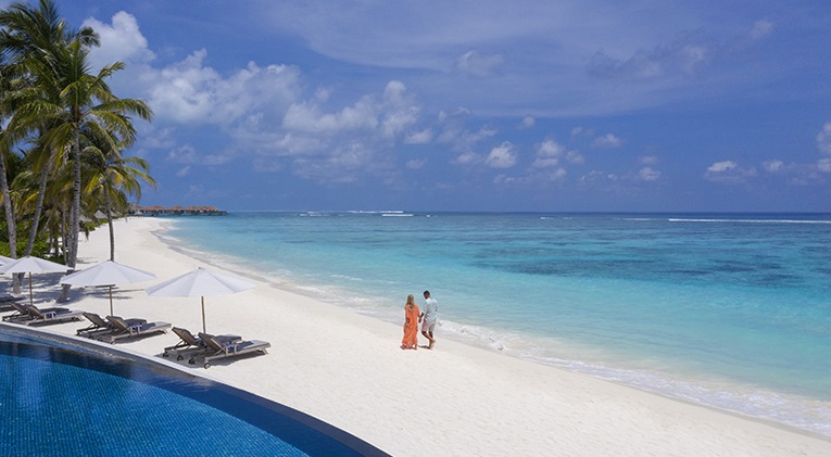 Privéstrand van het Radisson Blue Maldives Resort (Bron: Radisson Blue Maldives Resort)