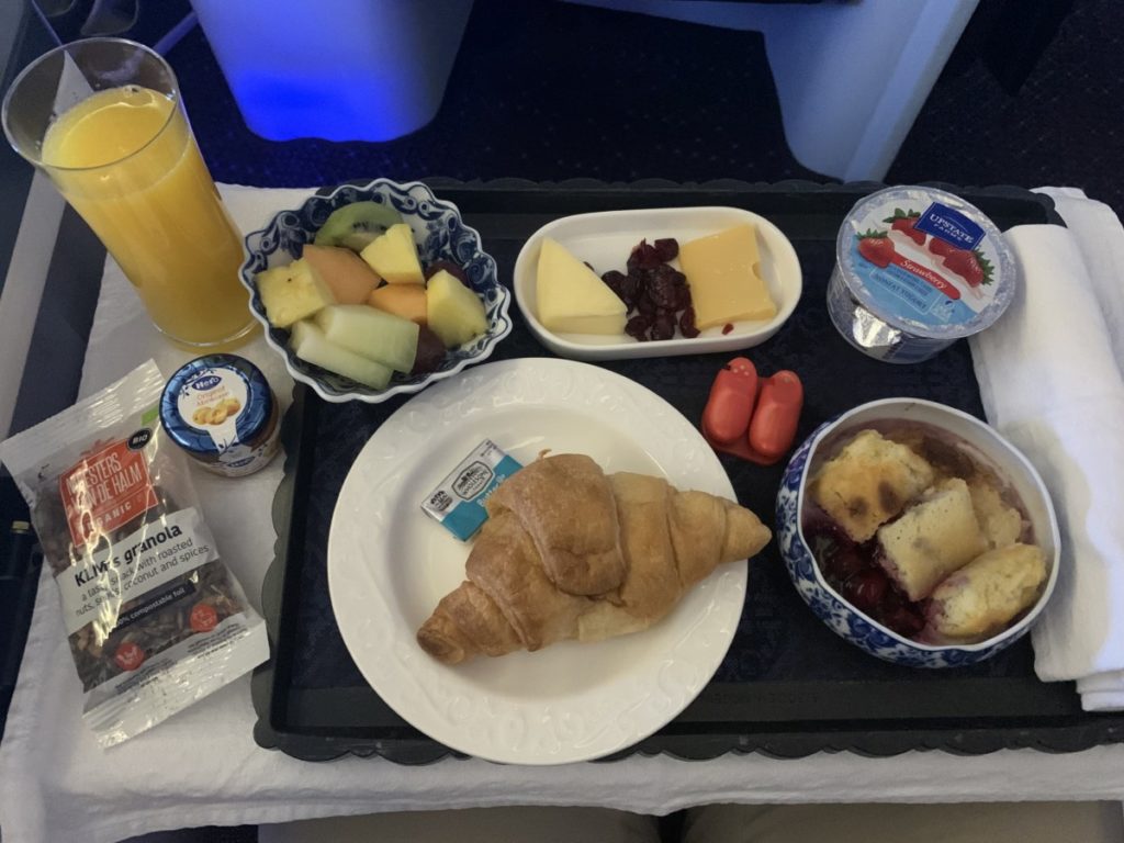 Review KLM World Business Class | Boeing 777-300 | Amsterdam - Curaçao