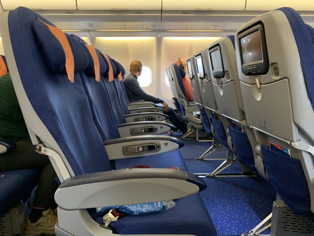 Review: KLM A330-300 Economy Comfort - Amsterdam - Edmonton | Calgary