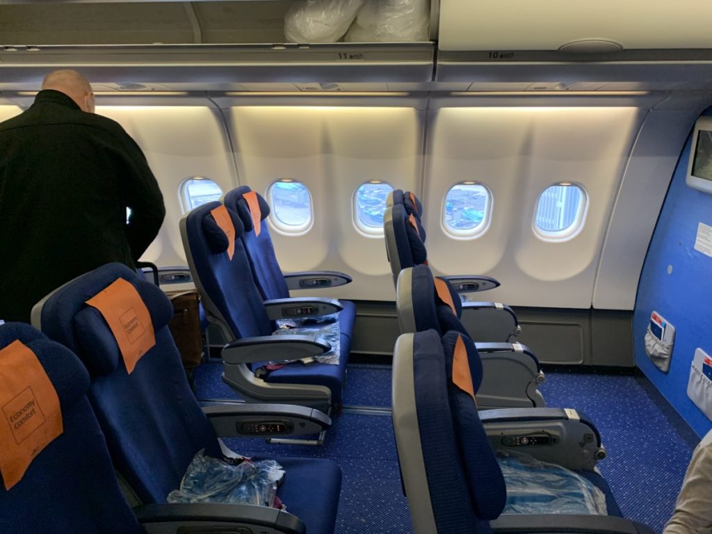 Review: KLM A330-300 Economy Comfort - Amsterdam - Edmonton | Calgary