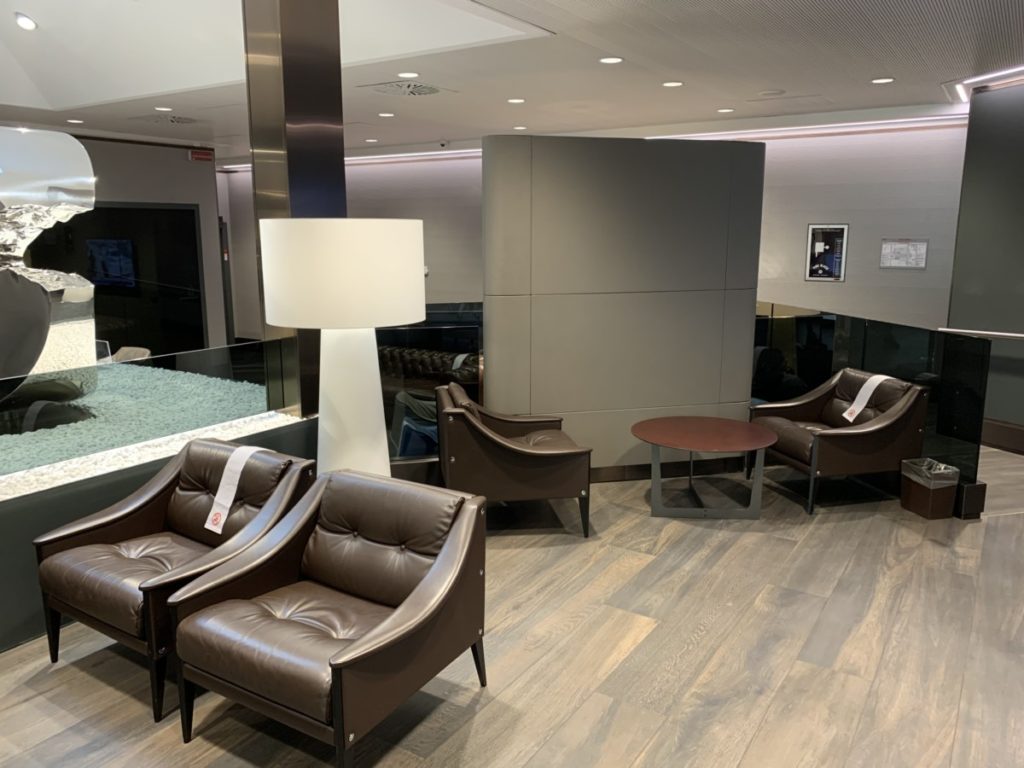 Review: Sala Leonardo Airport Milano Linate